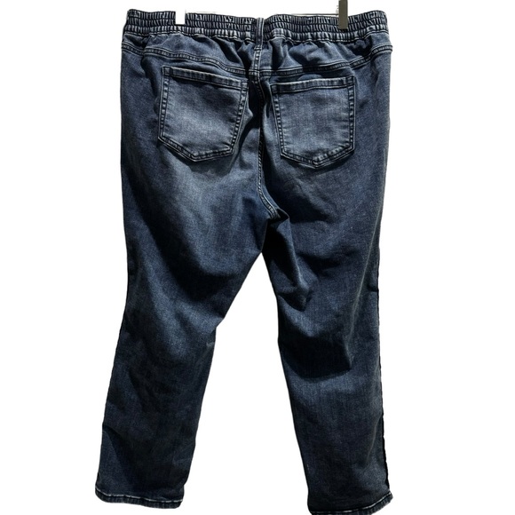 Torrid Pull-On Boyfriend Straight Super Soft Mid-Rise Jean 2S 2X Venus - Picture 5 of 9